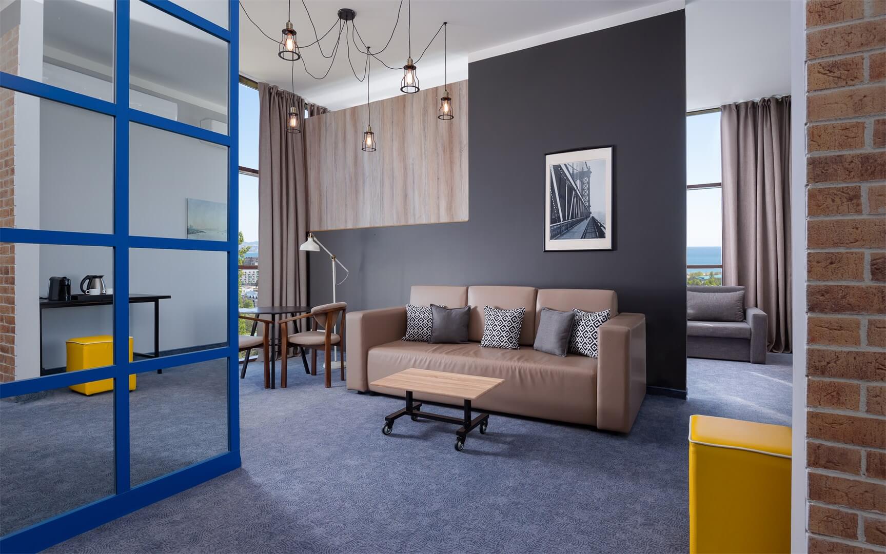Panoramic suite - 1